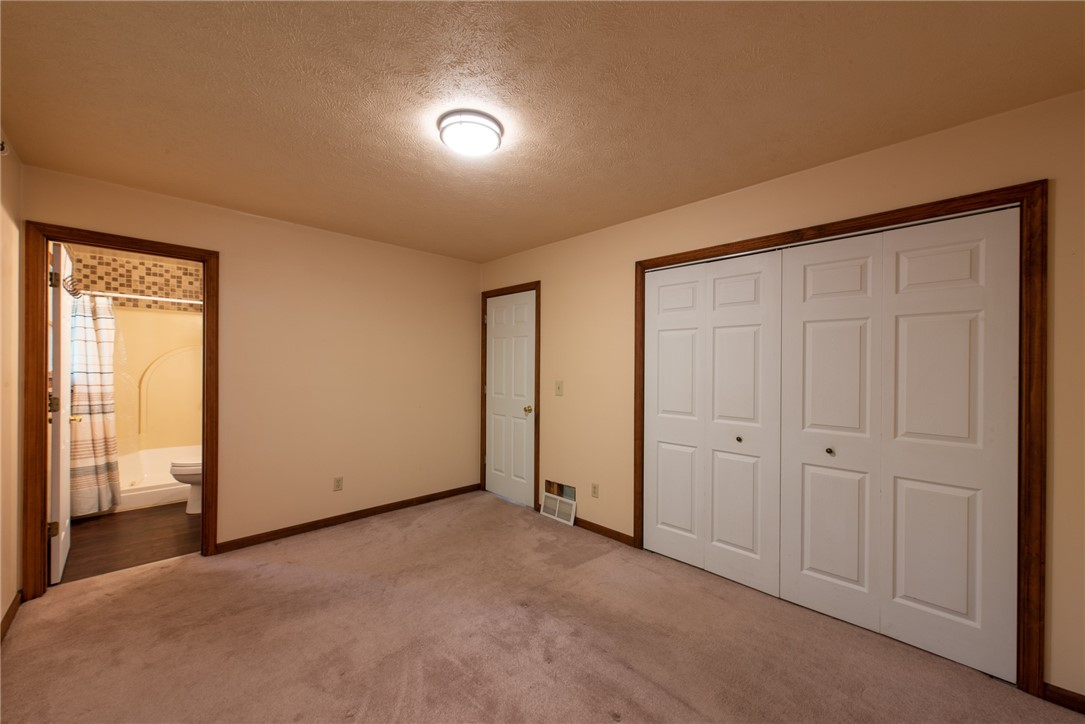 Allegheny Twp, Pennsylvania 15068, United States, 3 Bedrooms Bedrooms, ,2 BathroomsBathrooms,Residential,Active,195800