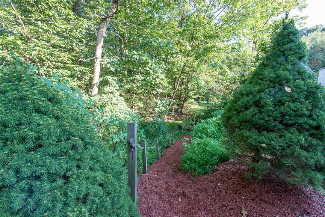 Allegheny Twp, Pennsylvania 15068, United States, 3 Bedrooms Bedrooms, ,2 BathroomsBathrooms,Residential,Active,195800