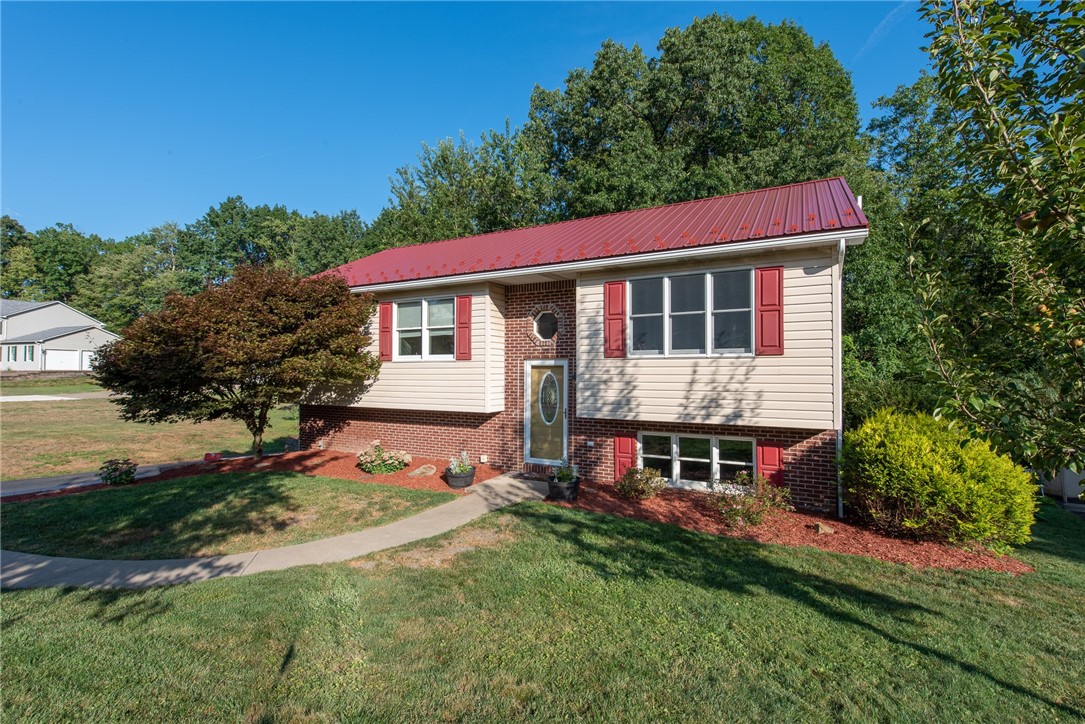 Allegheny Twp, Pennsylvania 15068, United States, 3 Bedrooms Bedrooms, ,2 BathroomsBathrooms,Residential,Active,195800