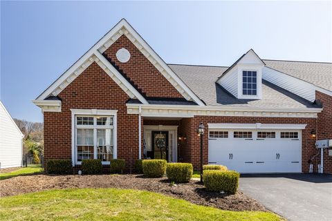 105 Summit Dr Ohio Twp PA 15143