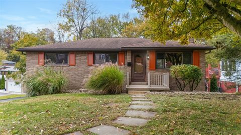 Photo of 13700 Harriet Dr, Irwin, PA 15642 (MLS # 1727189)