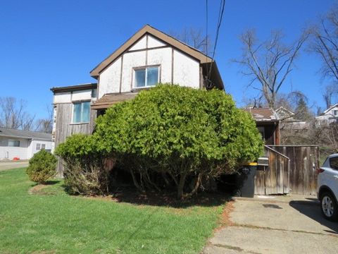 Photo of 2888 Cherry St, Bethel Park, PA 15102 (MLS # 1745902)