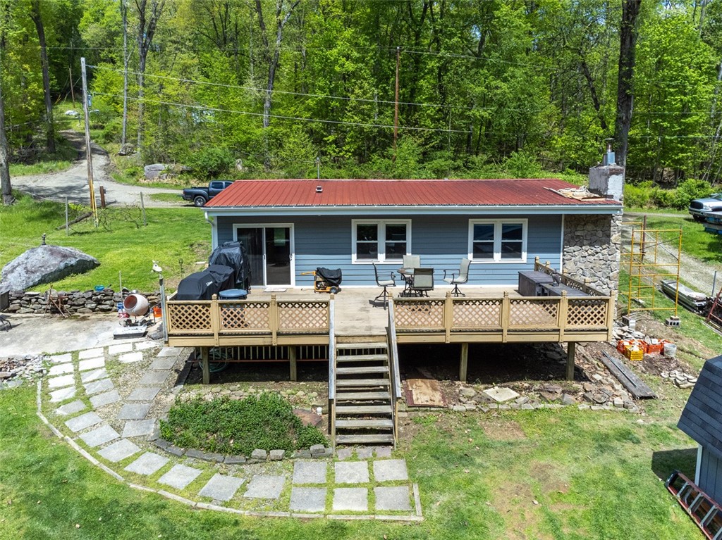 257 Forest Drive Dr, Loyalhanna, Pennsylvania image 4
