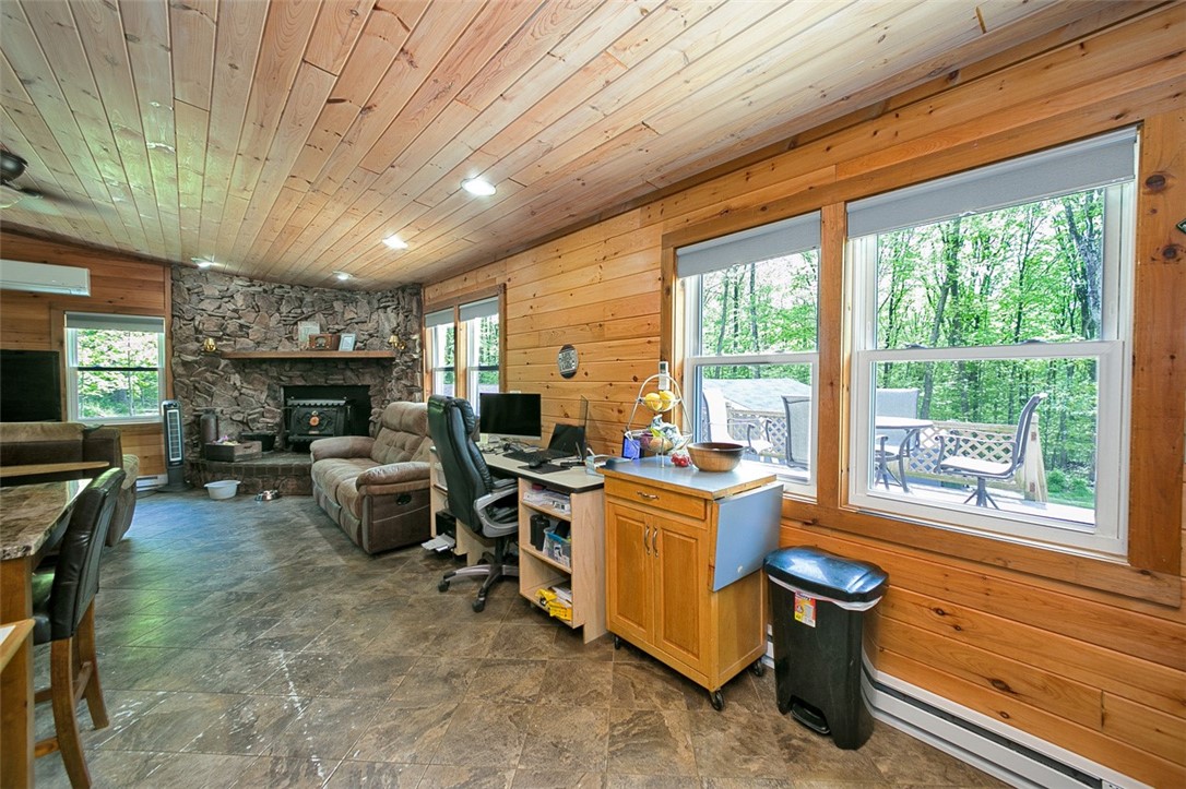257 Forest Drive Dr, Loyalhanna, Pennsylvania image 16