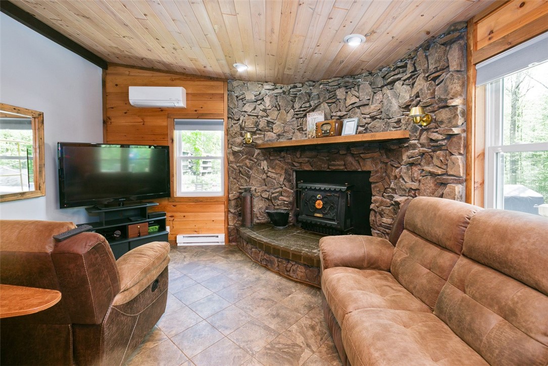 257 Forest Drive Dr, Loyalhanna, Pennsylvania image 17