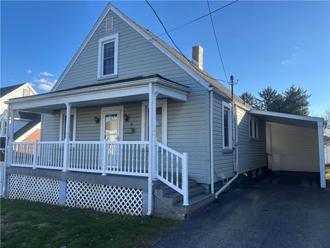 Photo of 9 Woodlawn Ave, Uniontown, PA 15401 (MLS # 1731986)