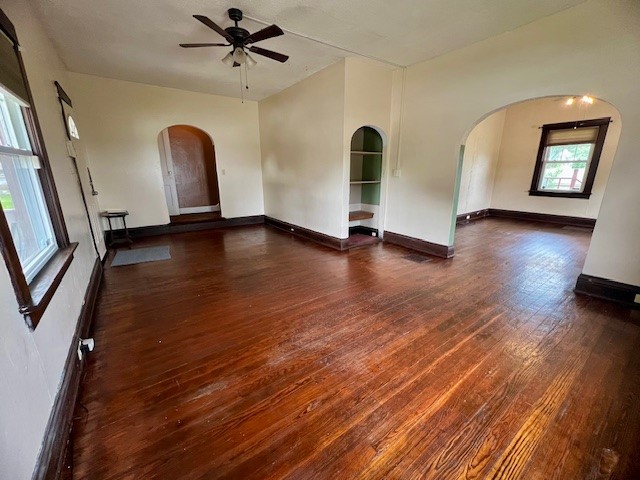 582 Spruce Avenue Ave, Sharon, Pennsylvania image 7