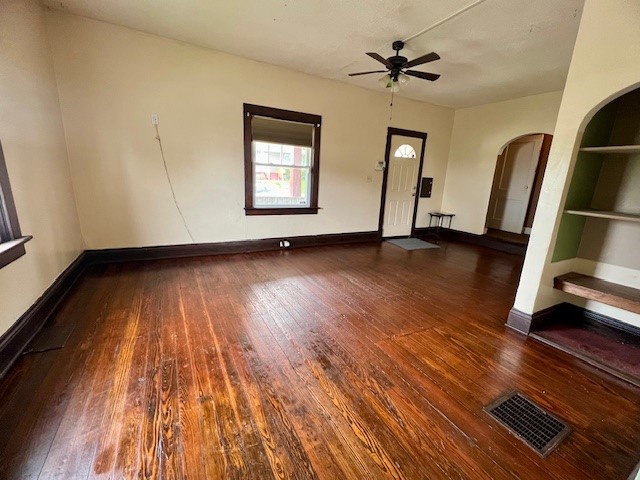 582 Spruce Avenue Ave, Sharon, Pennsylvania image 6