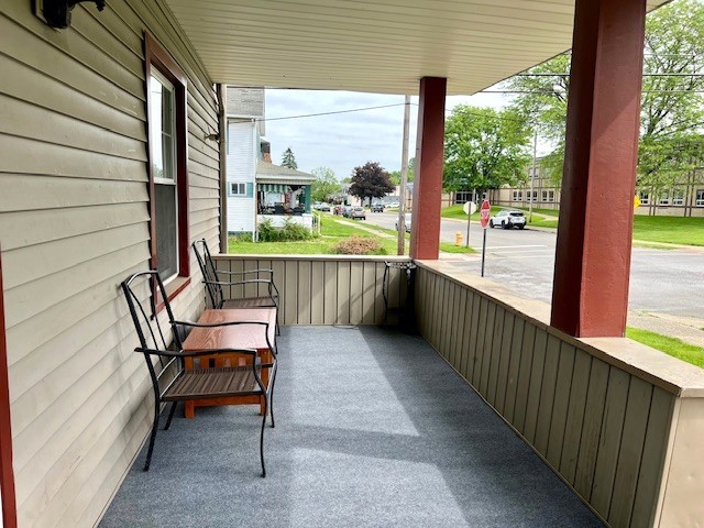 582 Spruce Avenue Ave, Sharon, Pennsylvania image 5
