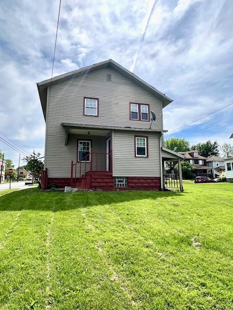 582 Spruce Avenue Ave, Sharon, Pennsylvania image 3