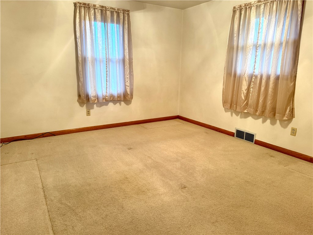 Center Twp - But, Pennsylvania 16001, United States, 2 Bedrooms Bedrooms, ,1 BathroomBathrooms,Residential,Pending,81672