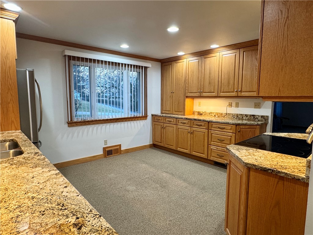 Center Twp - But, Pennsylvania 16001, United States, 2 Bedrooms Bedrooms, ,1 BathroomBathrooms,Residential,Pending,81672