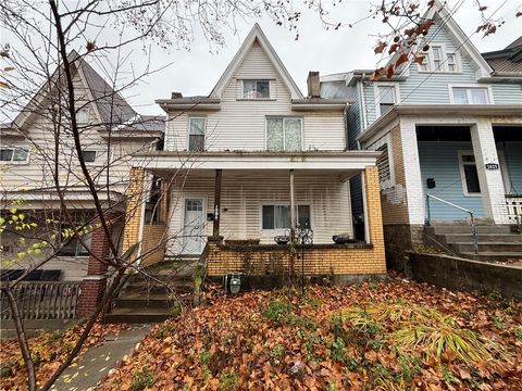 Photo of 1021 Valonia St, Pittsburgh, PA 15220 (MLS # 1732227)