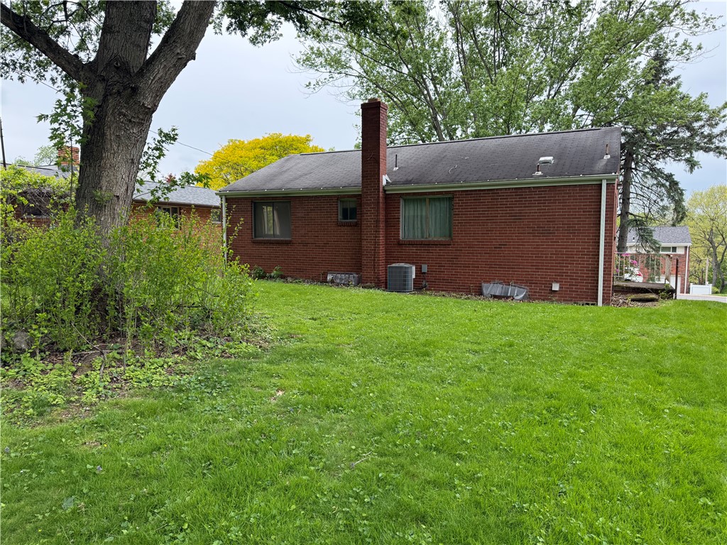 1725 Norsen Drive