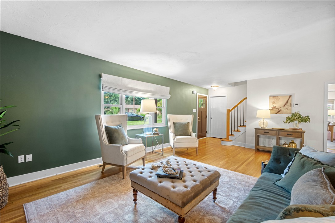 219 Woodside
