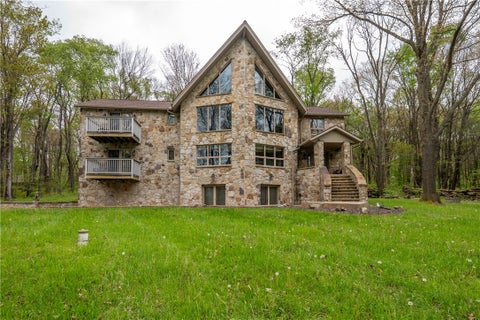 Homes For Sale - 138 Fern Mountain Rd Rd<br/> Donegal, PA 15646