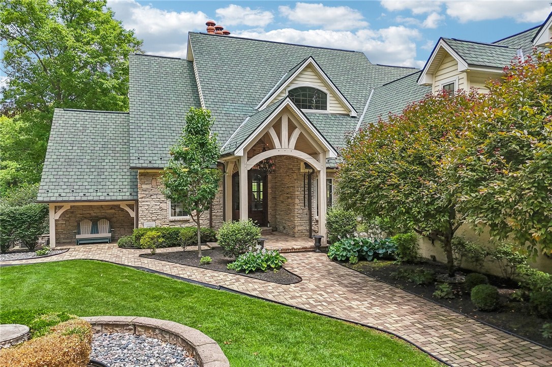 1 Grandview Drive