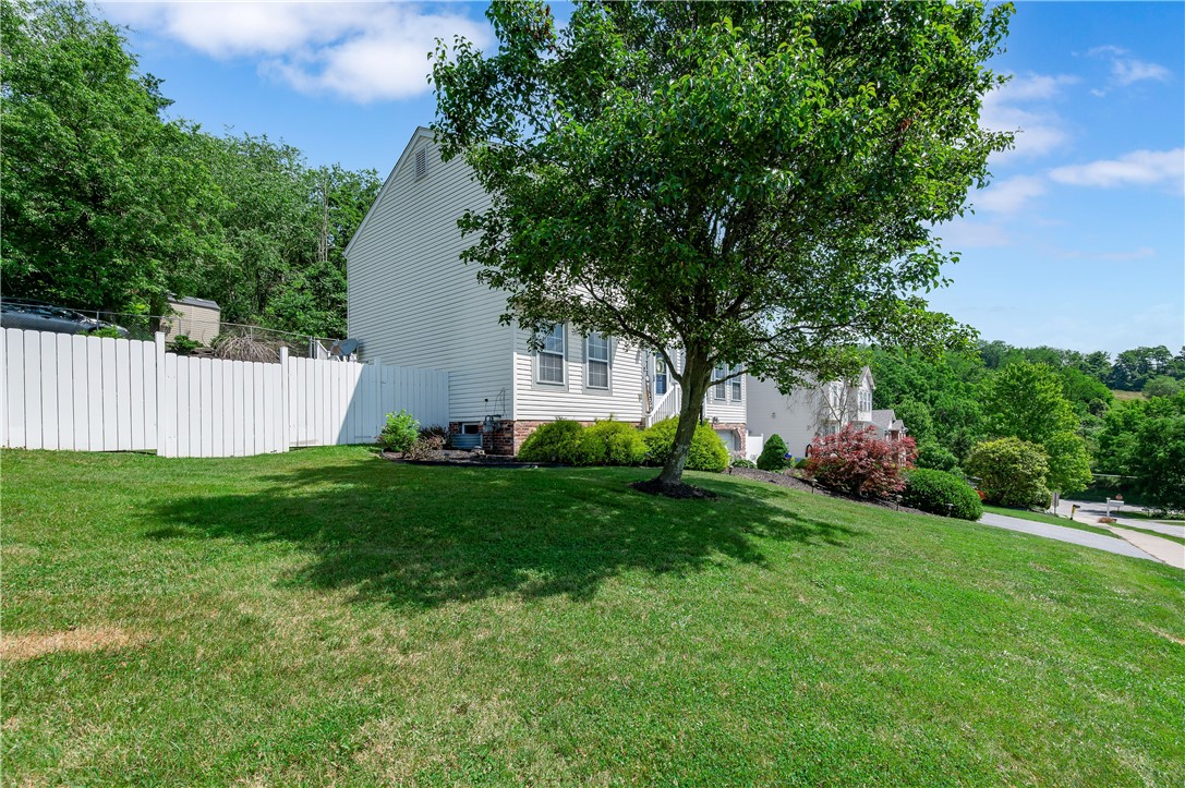 1004 King Edward Dr