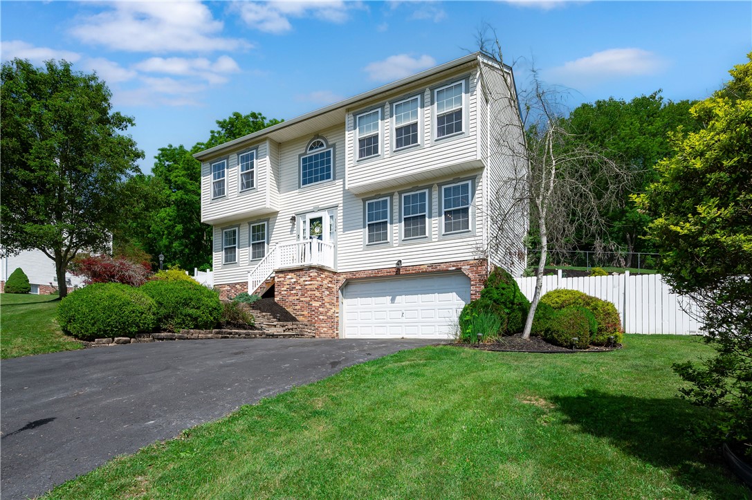 1004 King Edward Dr