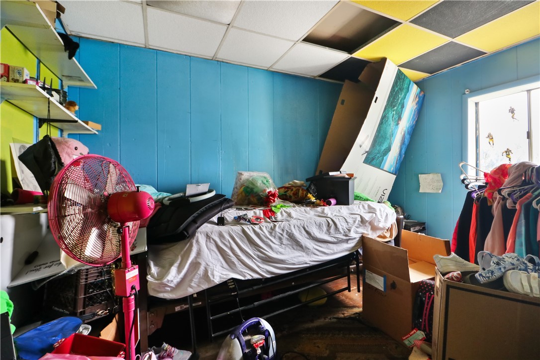 Sheraden, Pennsylvania 15204, United States, 6 Bedrooms Bedrooms, ,1 BathroomBathrooms,Residential,Active,48556