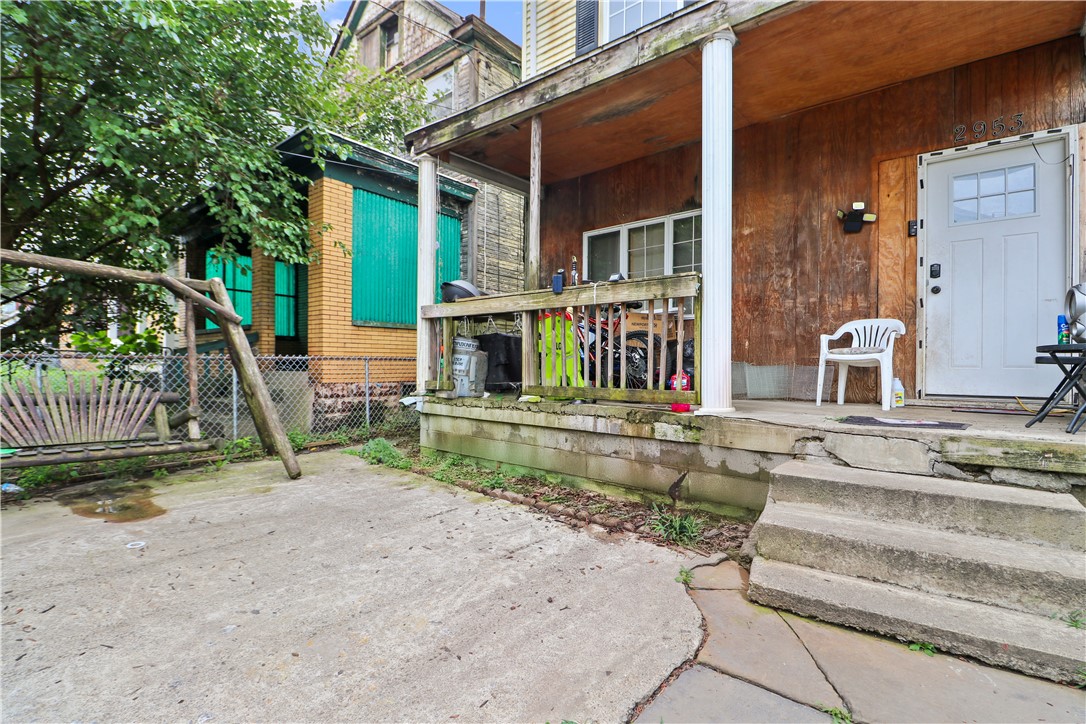 Sheraden, Pennsylvania 15204, United States, 6 Bedrooms Bedrooms, ,1 BathroomBathrooms,Residential,Active,48556