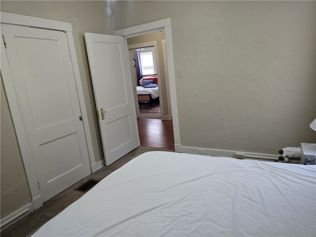 Lincoln Larimer, Pennsylvania 15206, United States, 6 Bedrooms Bedrooms, ,3 BathroomsBathrooms,Residential,Active,250424