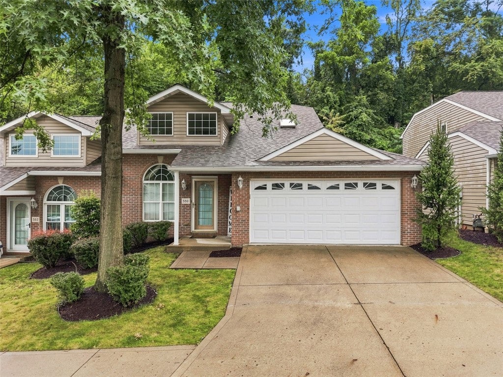 580 Newport Dr