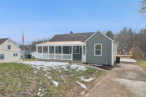 733 FELLSBURG ROAD Rostraver PA 15012