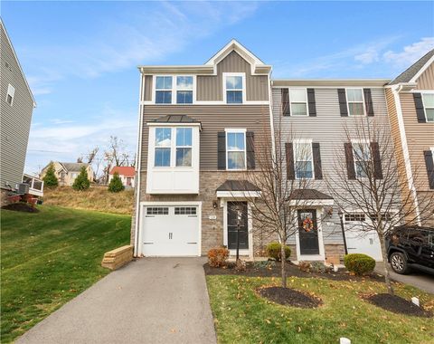 Townhouse For Sale - 128 Providence Way Way<br/> Whitehall, PA 15234