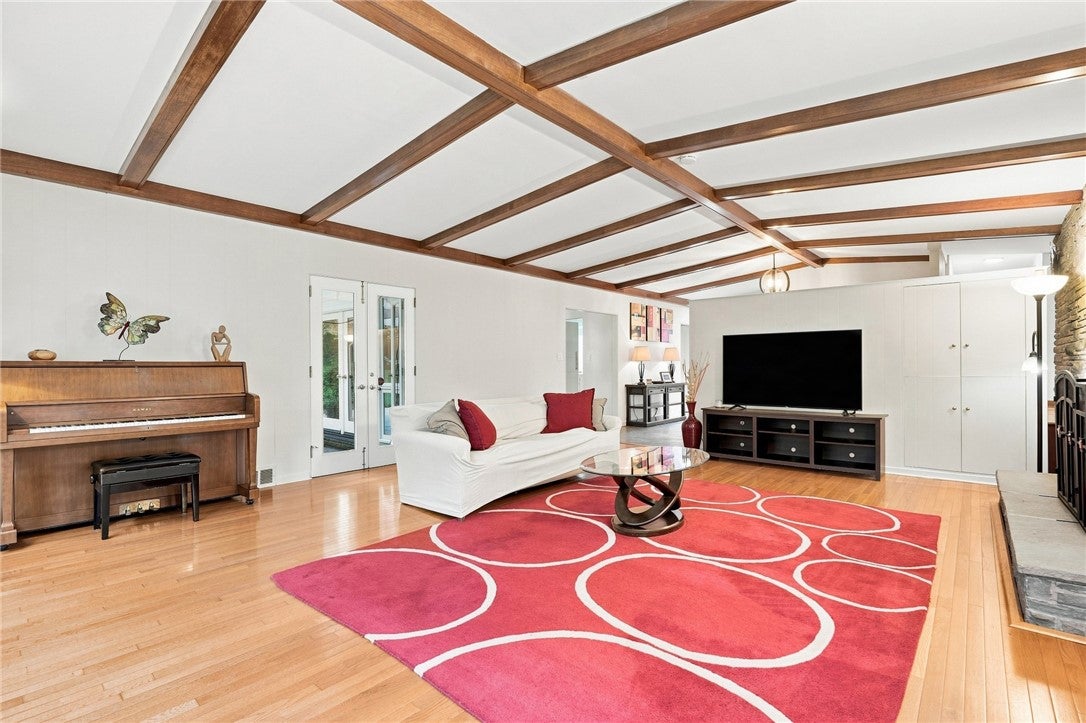 101 Tomahawk Drive
