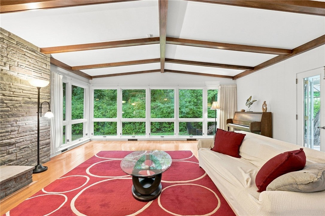 101 Tomahawk Drive