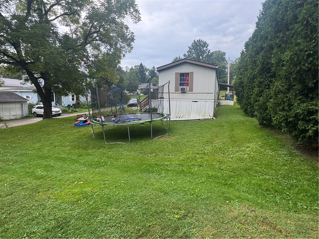 325 W Butler St
