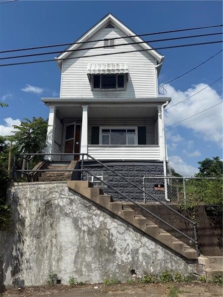 Homes For Sale - 965 Leeds Ave<br/> Monessen, PA 15062