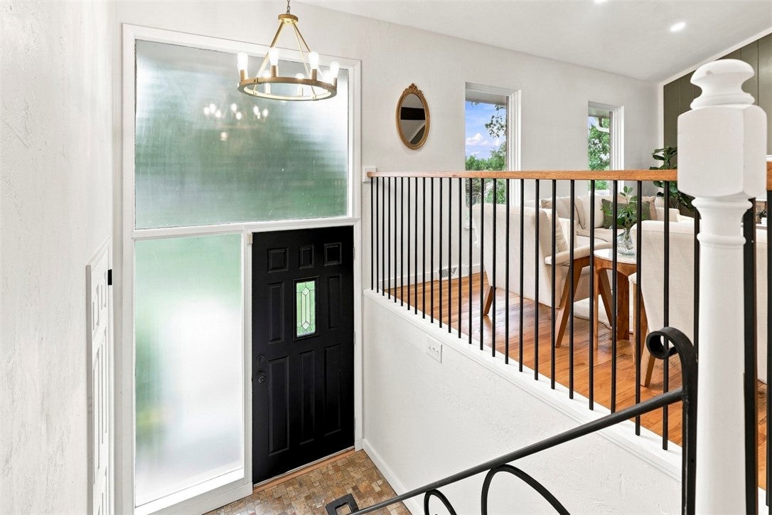 125 Sherwood Dr