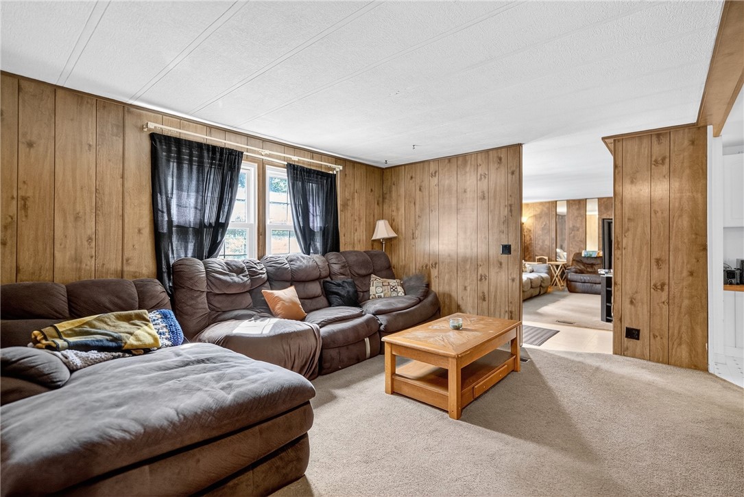 Independence, Pennsylvania 15001, United States, 3 Bedrooms Bedrooms, ,2 BathroomsBathrooms,Residential,Active,191796