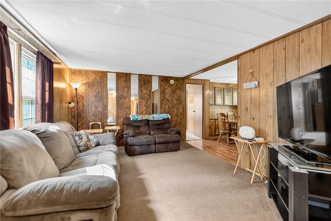 Independence, Pennsylvania 15001, United States, 3 Bedrooms Bedrooms, ,2 BathroomsBathrooms,Residential,Active,191796