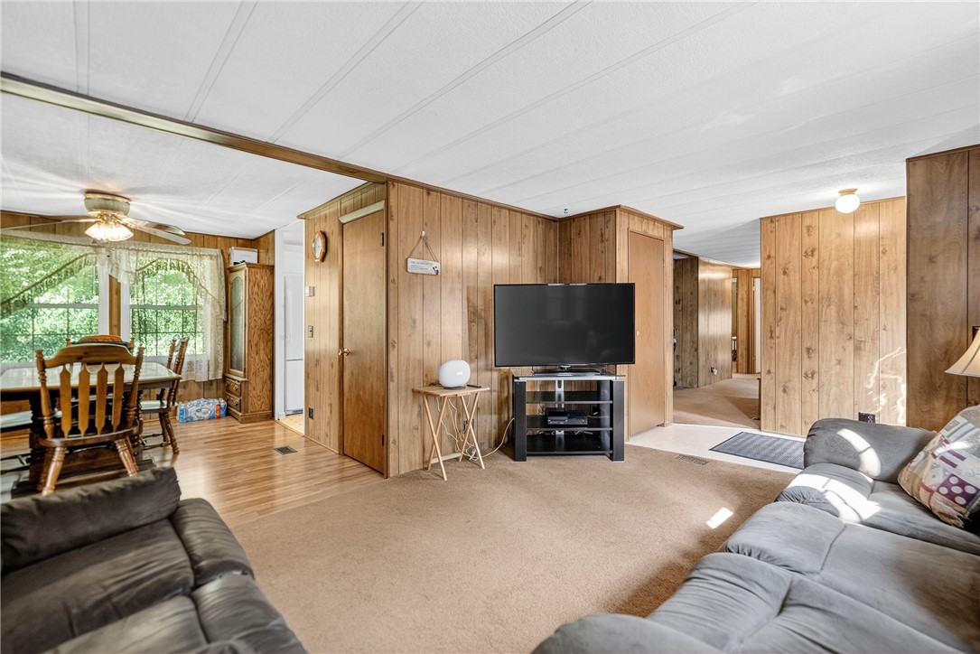 Independence, Pennsylvania 15001, United States, 3 Bedrooms Bedrooms, ,2 BathroomsBathrooms,Residential,Active,191796