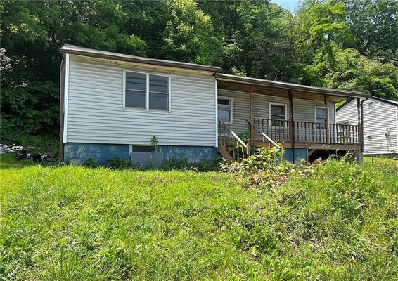 1646 BEAVER AVE, MONACA, PA 15061 - Image 9076c4690f86c049a2334069eb246735/237461663