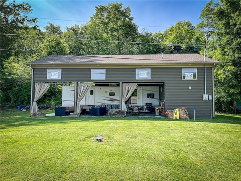 126 Dockside Ln Brady's Bend Twp PA 16028