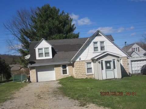 Photo of 821 Mckinley Ave, Harwick, PA 15049 (MLS # 1746180)