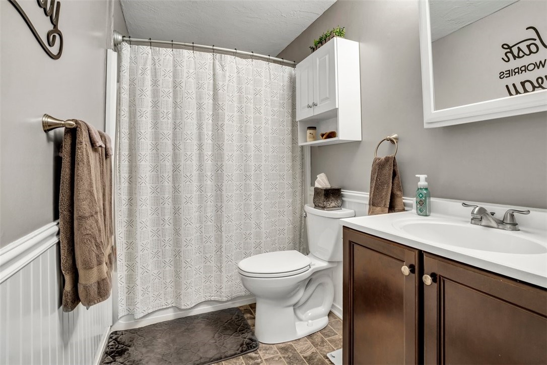 2912 Amy Drive Dr, South Park, Pennsylvania image 22
