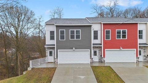 1221 Center Avenue West View PA 15229