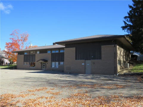Photo of 408/410 Hillcrest Avee St, Grove City, PA 16127 (MLS # 1762253)