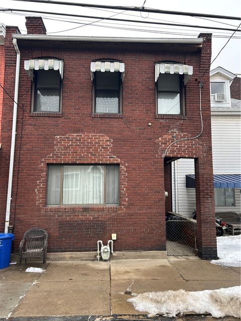 Photo of 338 Taylor St, Pittsburgh, PA 15224 (MLS # 1745593)