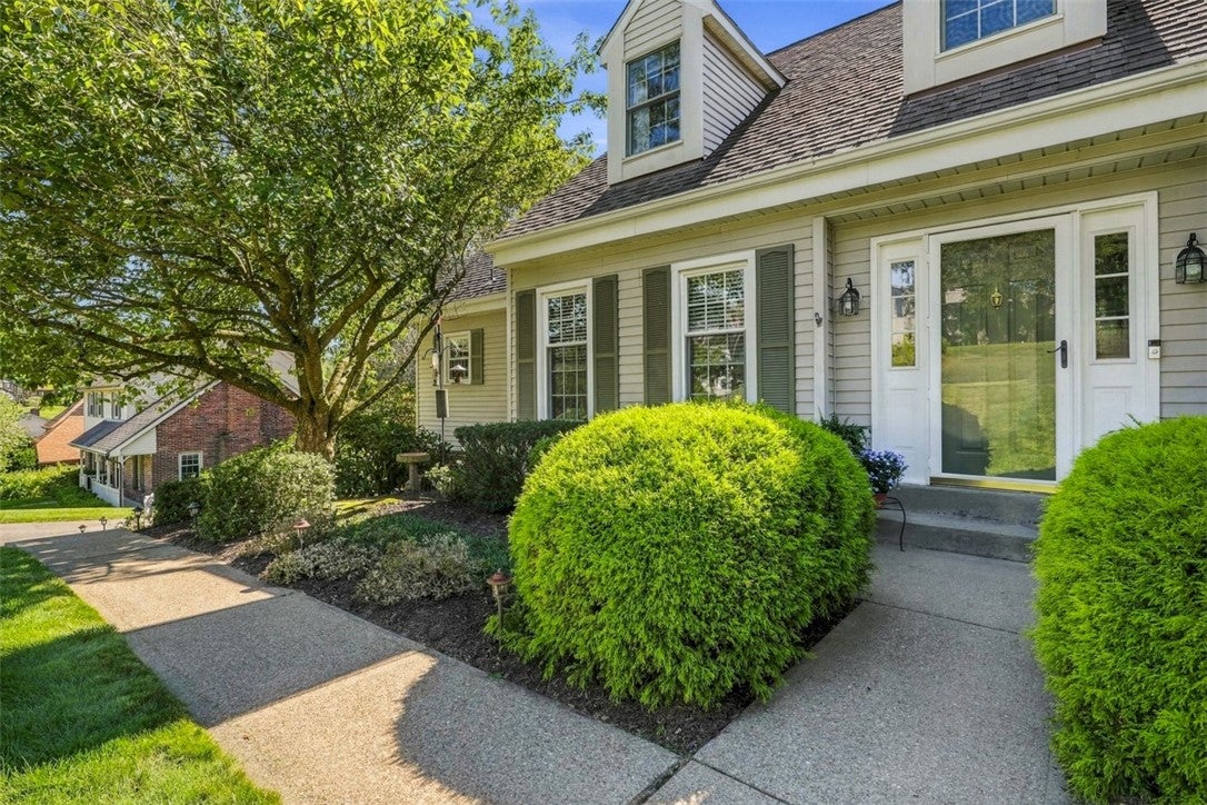 2513 Alydar Dr