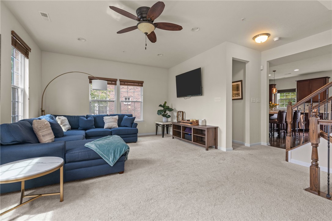 609 Edison Dr