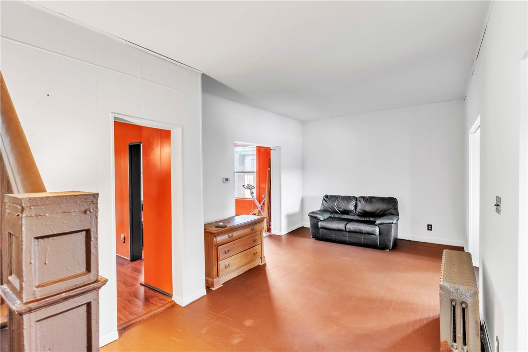 New Kensington, Pennsylvania 15068, United States, 4 Bedrooms Bedrooms, ,1 BathroomBathrooms,Residential,Active,181624