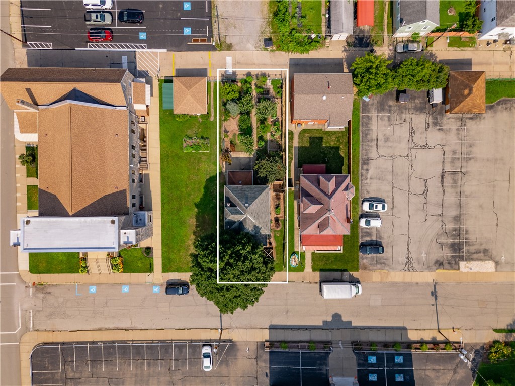 New Kensington, Pennsylvania 15068, United States, 4 Bedrooms Bedrooms, ,1 BathroomBathrooms,Residential,Active,181624