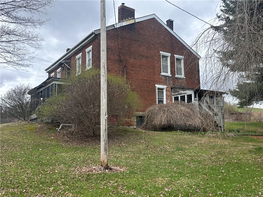 25 James Ln