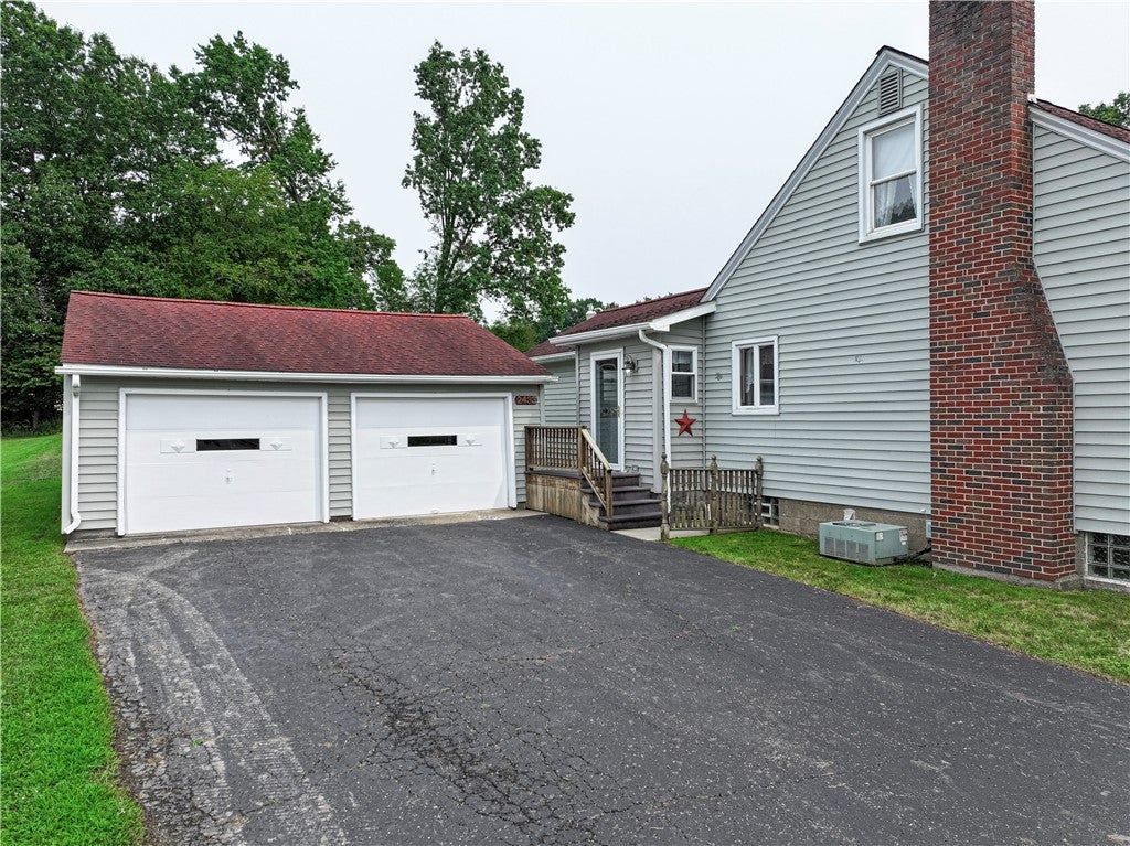 2433 Ridgewood Ct